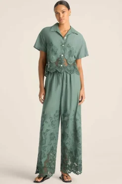Vitamin A Flora Cropped Shirt Sea Green Beachside Broderie